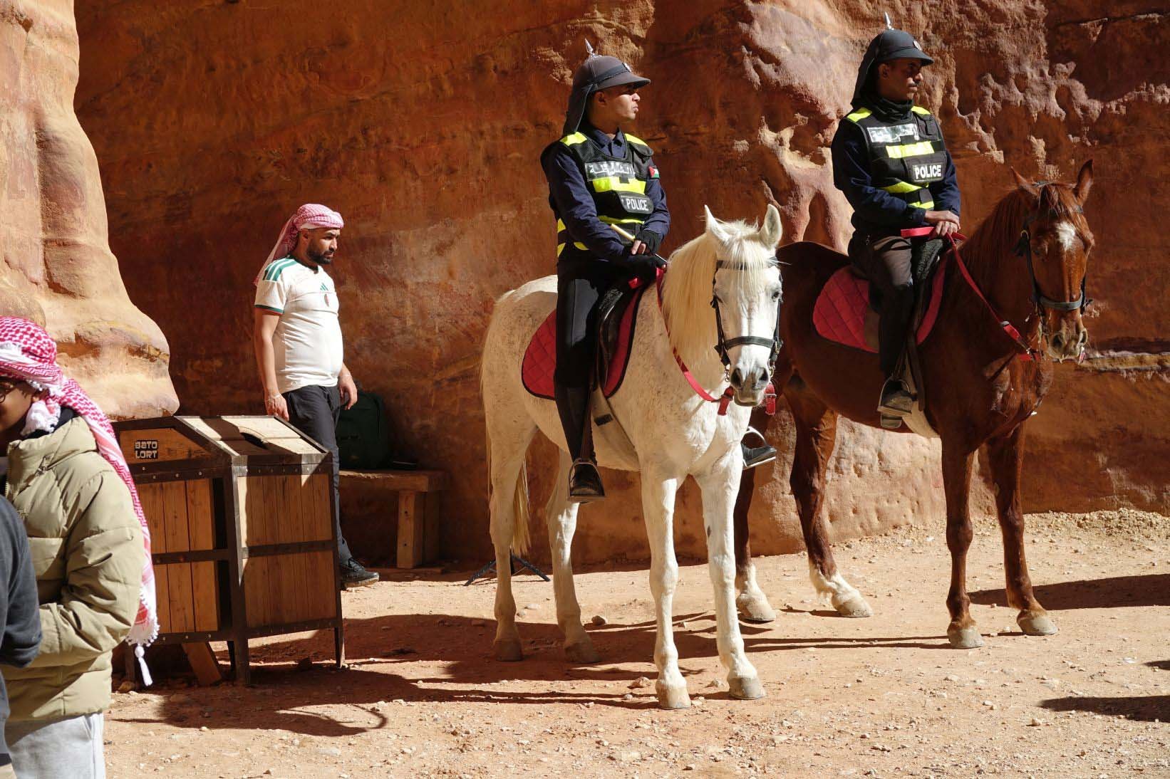 berittene polizei in petra